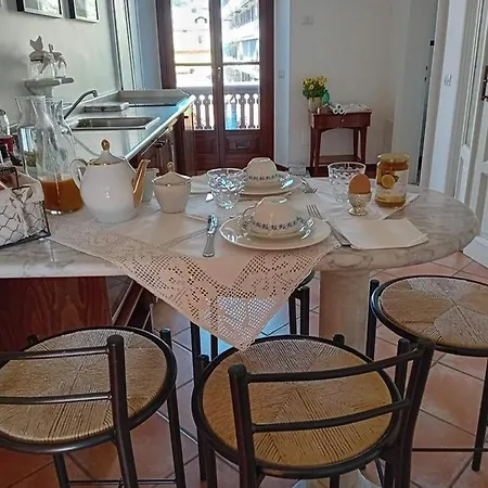 Il Giardino Di Sofia 4* ארונה