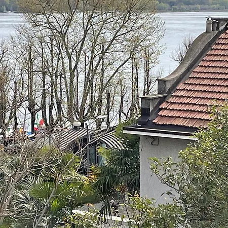 לינה וארוחת בוקר Il Giardino Di Sofia 4*